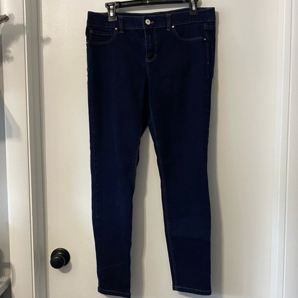 White House Black Market Skinny Stretchy Dark Wash Jeans Med‎ 8-10 - Picture 1 of 7